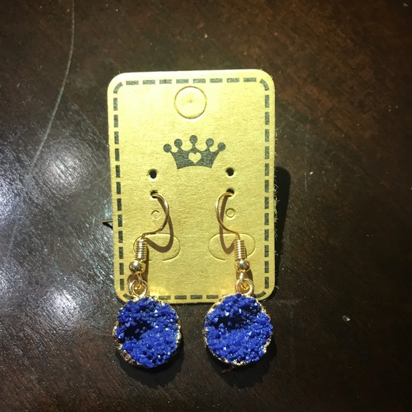 2 Pair of Druzy earrings - Picture 3 of 4